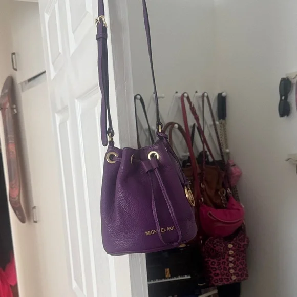 Michael Kors Purple Bucket Bag - Picture 6 of 6